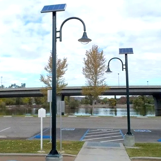Victorian Decorative Solar Street Light - Cast Aluminum & Glass